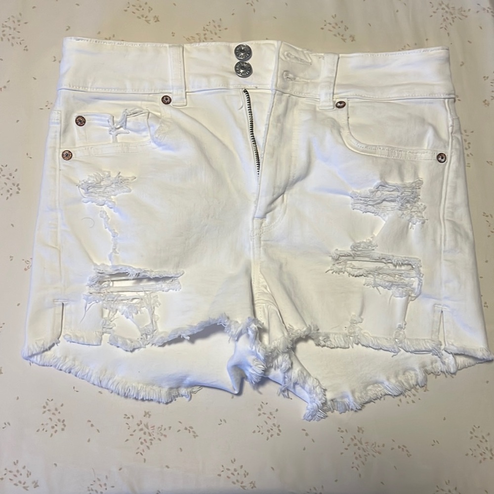 American Eagle AEO Hi-Rise Shortie Denim Shorts Womens Size 6 White Distressed